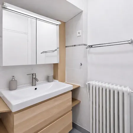 Avec Terrasse, Cosy Et Moderne Apartmán *